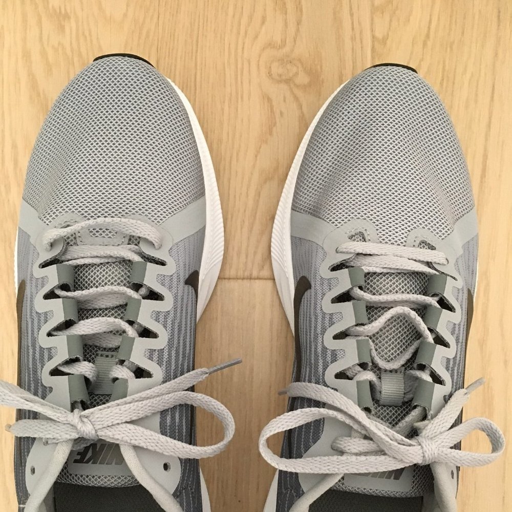 Nike Running Shoes (NEW)